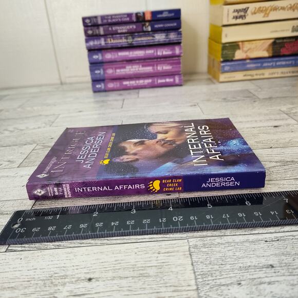 Internal Affairs by Jessica Andersen 2009 Harlequin Intrigue Paperback Romance - Picture 6 of 11